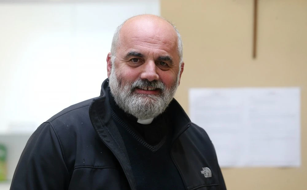 pater Ike Mandurić: Odgađaš li svadbu?