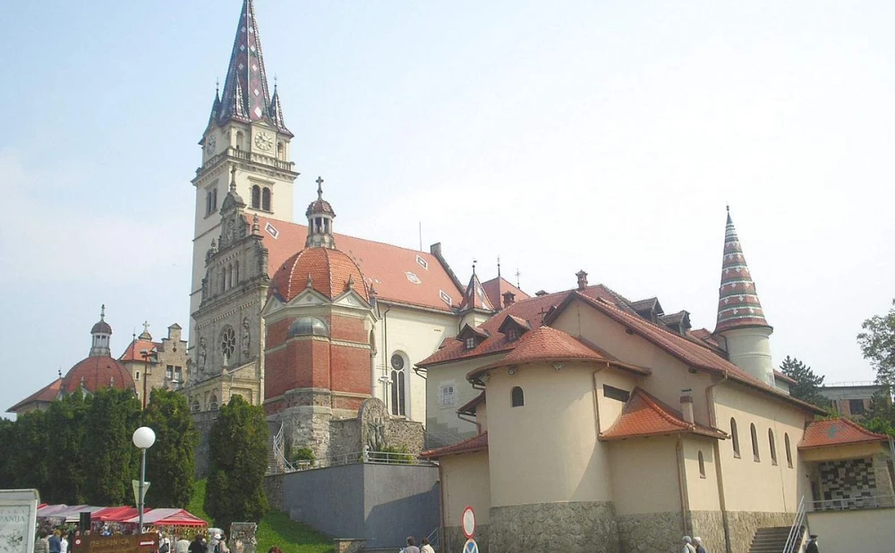Popis od 107 marijanskih svetišta u hrvatskom narodu