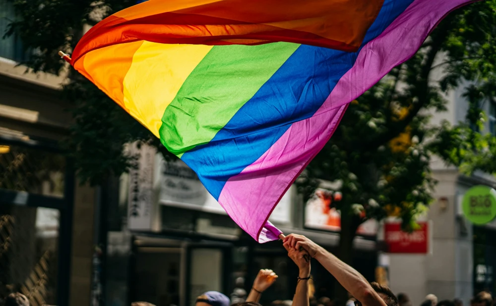 SAD: Porast transrodne identifikacije među mladim odraslim osobama