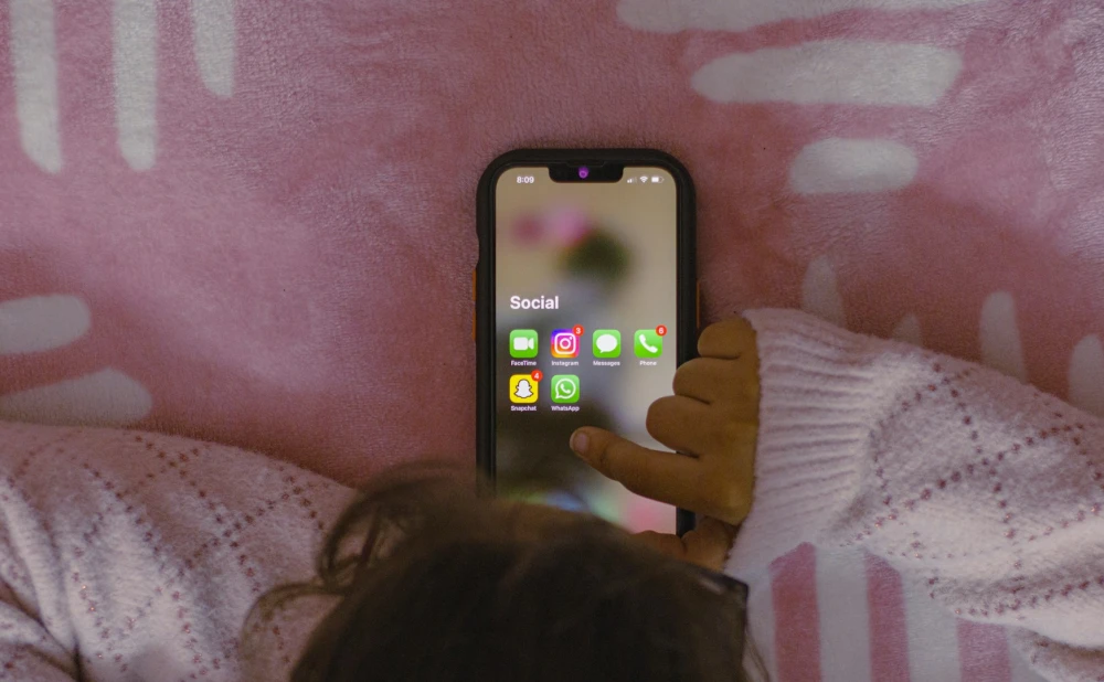 Što rani kontakt s mobitelima znači za razvoj djece?