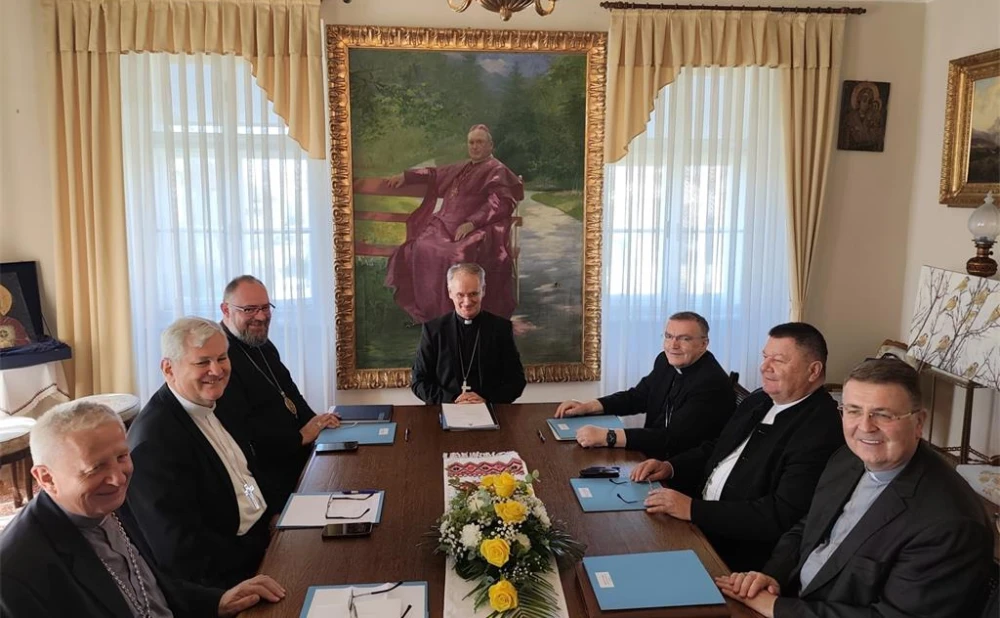 HRVATSKI BISKUPI Zvanja rastu ondje gdje obitelji žive vjeru