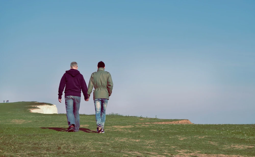Što da radim? Gay prijatelj želi da odobrim njegovo ponašanje!