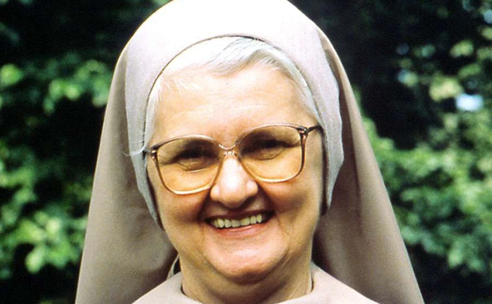 MAJKA ANGELICA Ljubav je odluka!