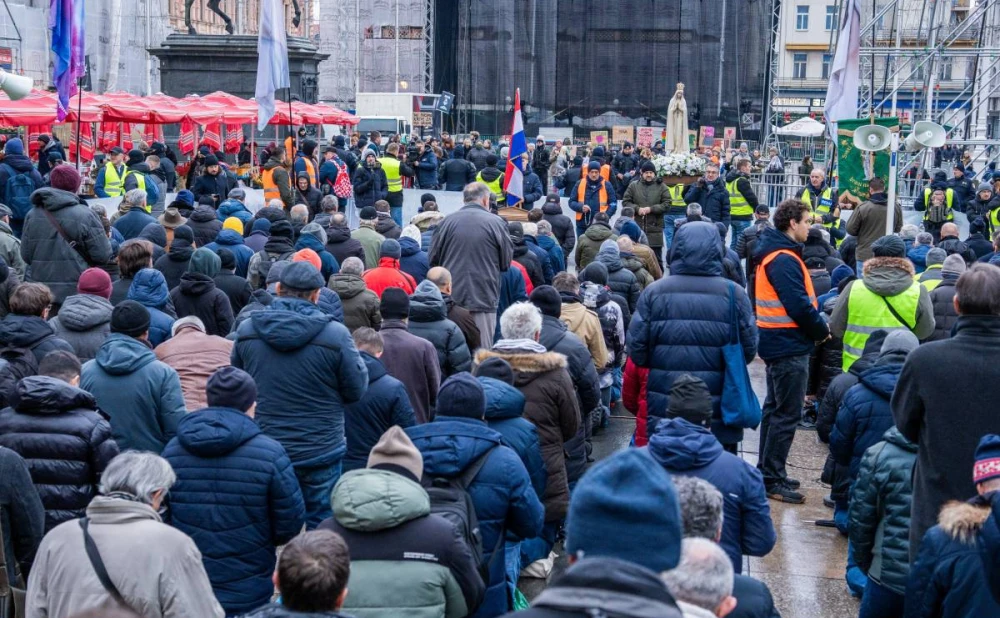 Darko Pavičić: Molitelji imaju nove nakane pa je vrijeme da ih prosvjednici puste na miru