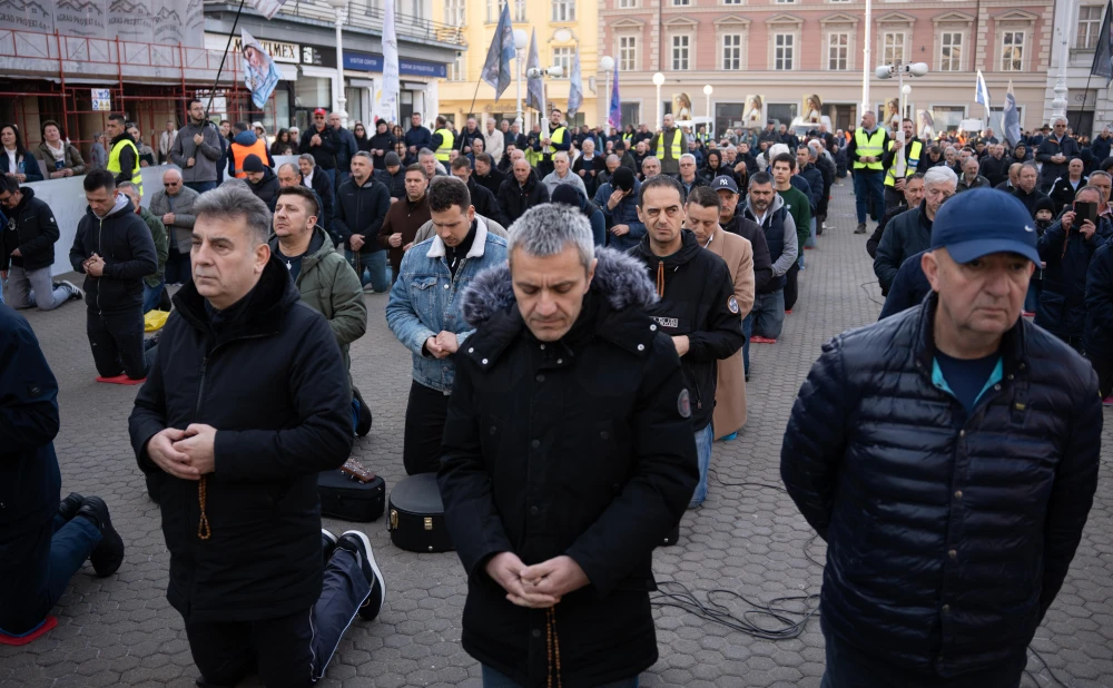 FOTO & VIDEO Još jedna milosna prva subota u Zagrebu