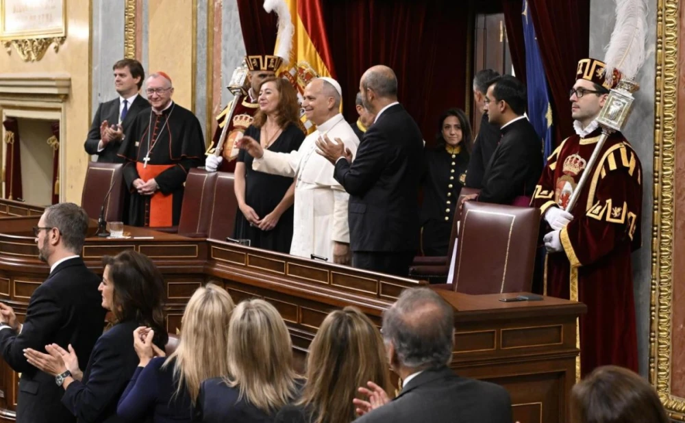 OVACIJE OD 7 MINUTA Jesu li čelnici zaista shvatili Papinu poruku?