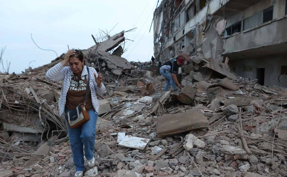 MJESEC DANA NAKON POTRESA Problemi Venezuele i ranjenih