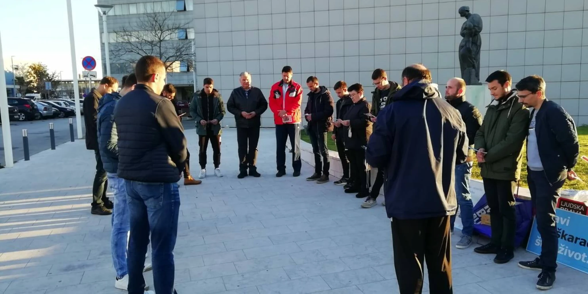 VIDEO KOJI JE ODJEKNUO Splitski muškarci stali u obranu života
