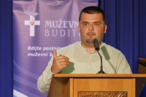 FOTO Održana 5. konferencija katoličkih muškaraca u Vukovaru