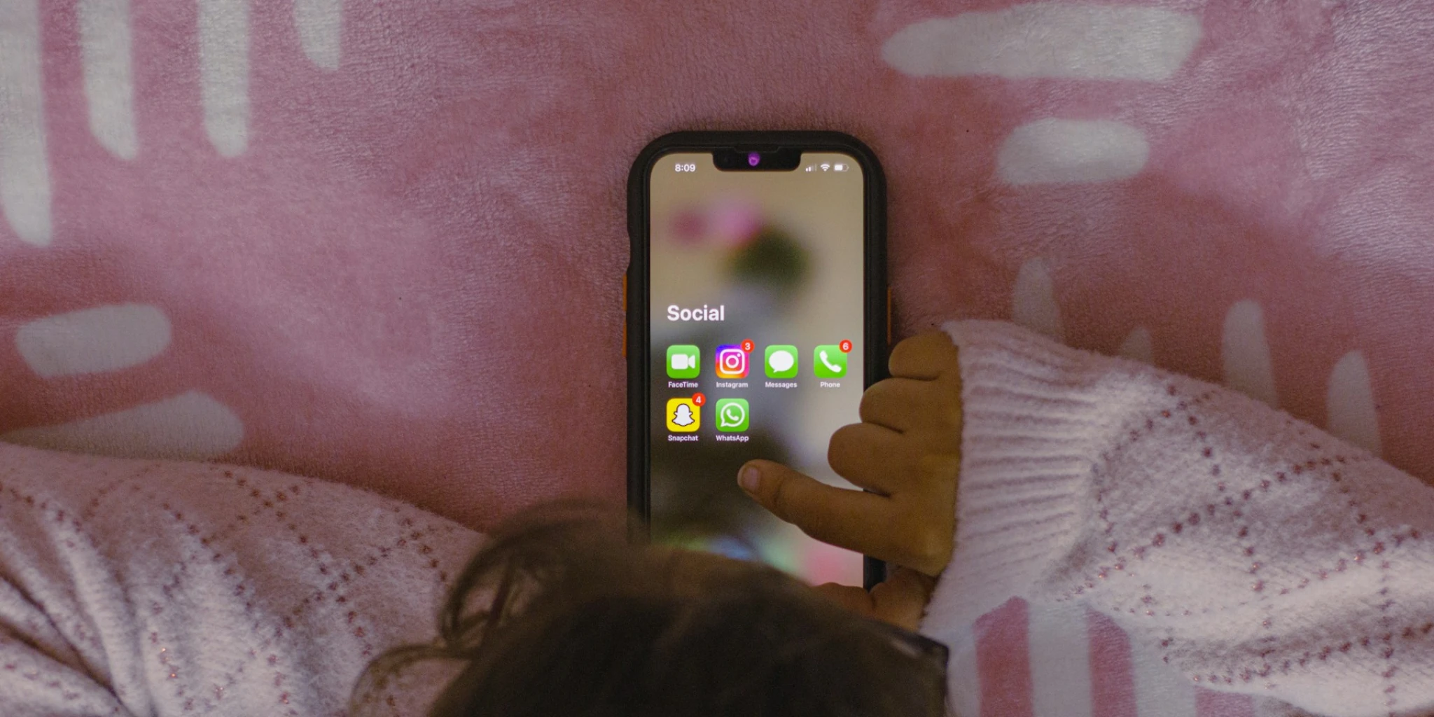 Što rani kontakt s mobitelima znači za razvoj djece?