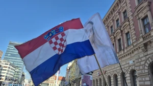FOTO & VIDEO Održana najposjećenija i najmirnija prva subota u mjesecu na Trgu