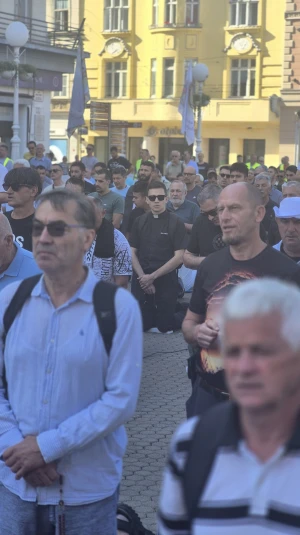 FOTO & VIDEO Održana najposjećenija i najmirnija prva subota u mjesecu na Trgu