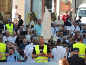 FOTO & VIDEO Održana najposjećenija i najmirnija prva subota u mjesecu na Trgu