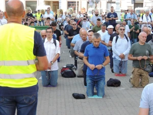 FOTO & VIDEO Održana najposjećenija i najmirnija prva subota u mjesecu na Trgu