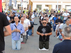 FOTO & VIDEO Održana najposjećenija i najmirnija prva subota u mjesecu na Trgu