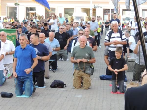 FOTO & VIDEO Održana najposjećenija i najmirnija prva subota u mjesecu na Trgu
