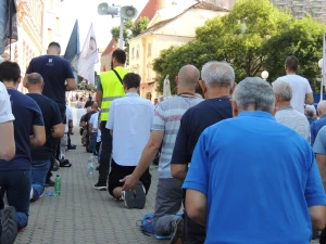 FOTO & VIDEO Održana najposjećenija i najmirnija prva subota u mjesecu na Trgu