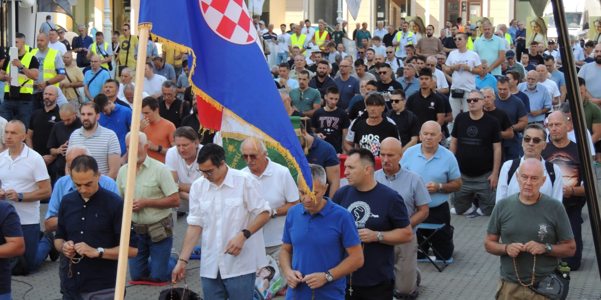 Ove subote muškarci mole krunicu na 27 lokacija diljem Hrvatske