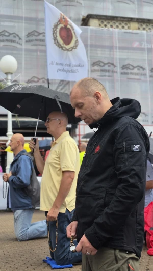 FOTO & VIDEO Usprkos kiši održana još jedna prva subota u mjesecu na Trgu
