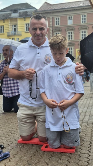 FOTO & VIDEO Usprkos kiši održana još jedna prva subota u mjesecu na Trgu