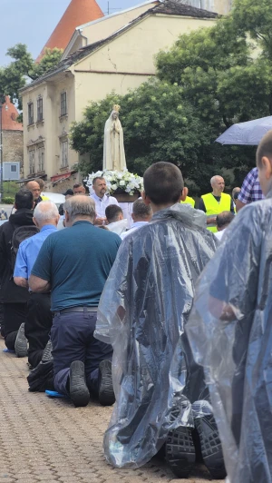 FOTO & VIDEO Usprkos kiši održana još jedna prva subota u mjesecu na Trgu