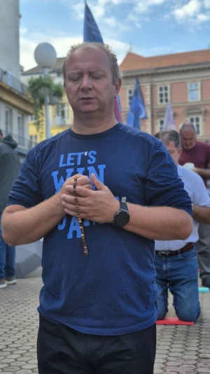 FOTO & VIDEO Usprkos kiši održana još jedna prva subota u mjesecu na Trgu