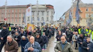 FOTO & VIDEO Održana posljednja ovogodišnja javna molitva krunice u Zagrebu