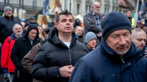 FOTO/VIDEO Nove nakane i pun Trg na prvoj ovogodišnjoj krunici muškaraca