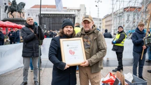FOTO/VIDEO Nove nakane i pun Trg na prvoj ovogodišnjoj krunici muškaraca