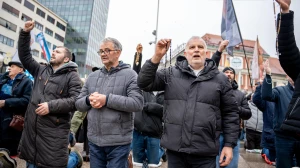 FOTO/VIDEO Nove nakane i pun Trg na prvoj ovogodišnjoj krunici muškaraca