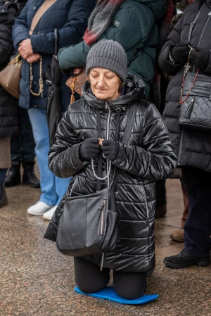 FOTO/VIDEO Nove nakane i pun Trg na prvoj ovogodišnjoj krunici muškaraca
