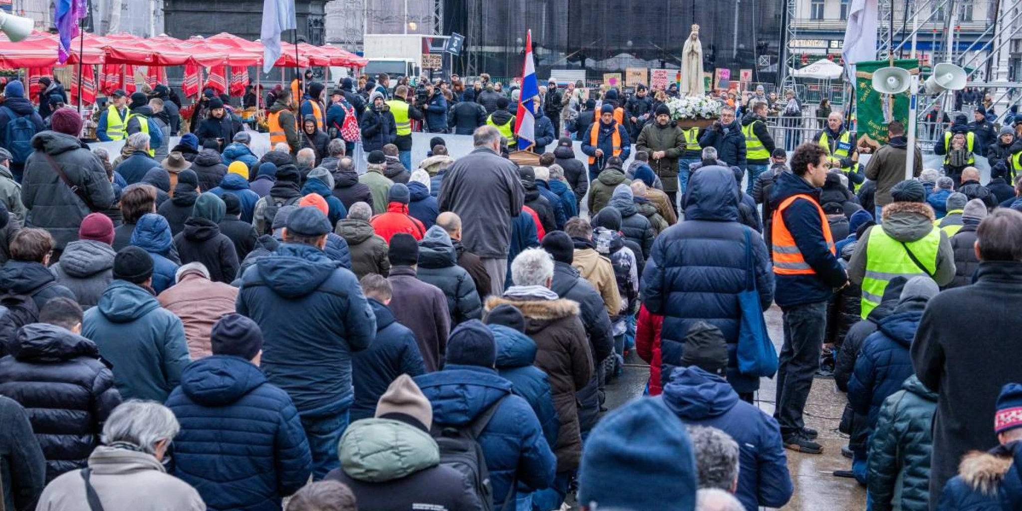 Darko Pavičić: Molitelji imaju nove nakane pa je vrijeme da ih prosvjednici puste na miru