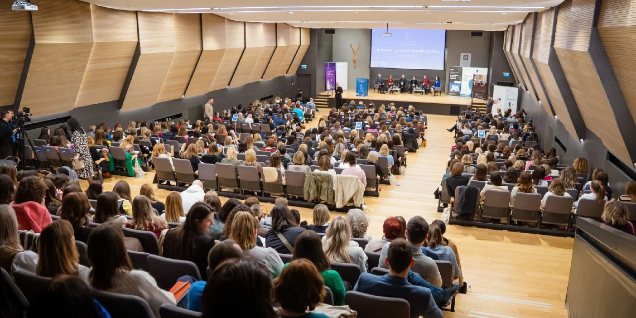 PRIJAVITE SE Najveći duhovno poslovni događaj za poduzetnike