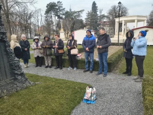 FOTO Ovako su danas muškarci molili krunicu diljem Lijepe Naše
