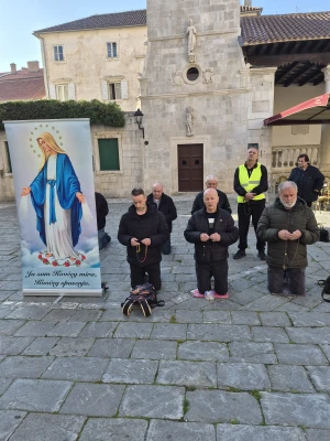 HRVATSKA GORI Ovako se molilo jučer diljem Lijepe Naše