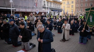 FOTO & VIDEO Još jedna milosna prva subota u Zagrebu