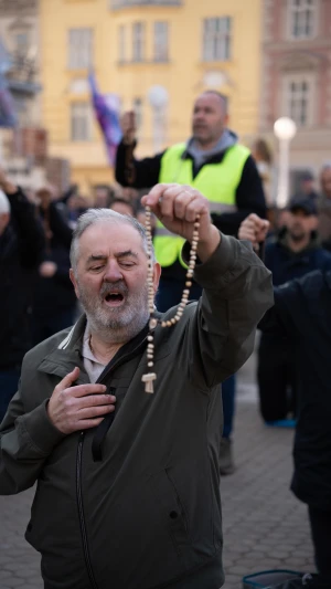 FOTO & VIDEO Još jedna milosna prva subota u Zagrebu