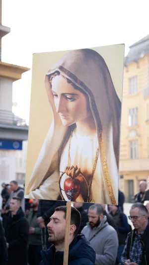 FOTO & VIDEO Još jedna milosna prva subota u Zagrebu