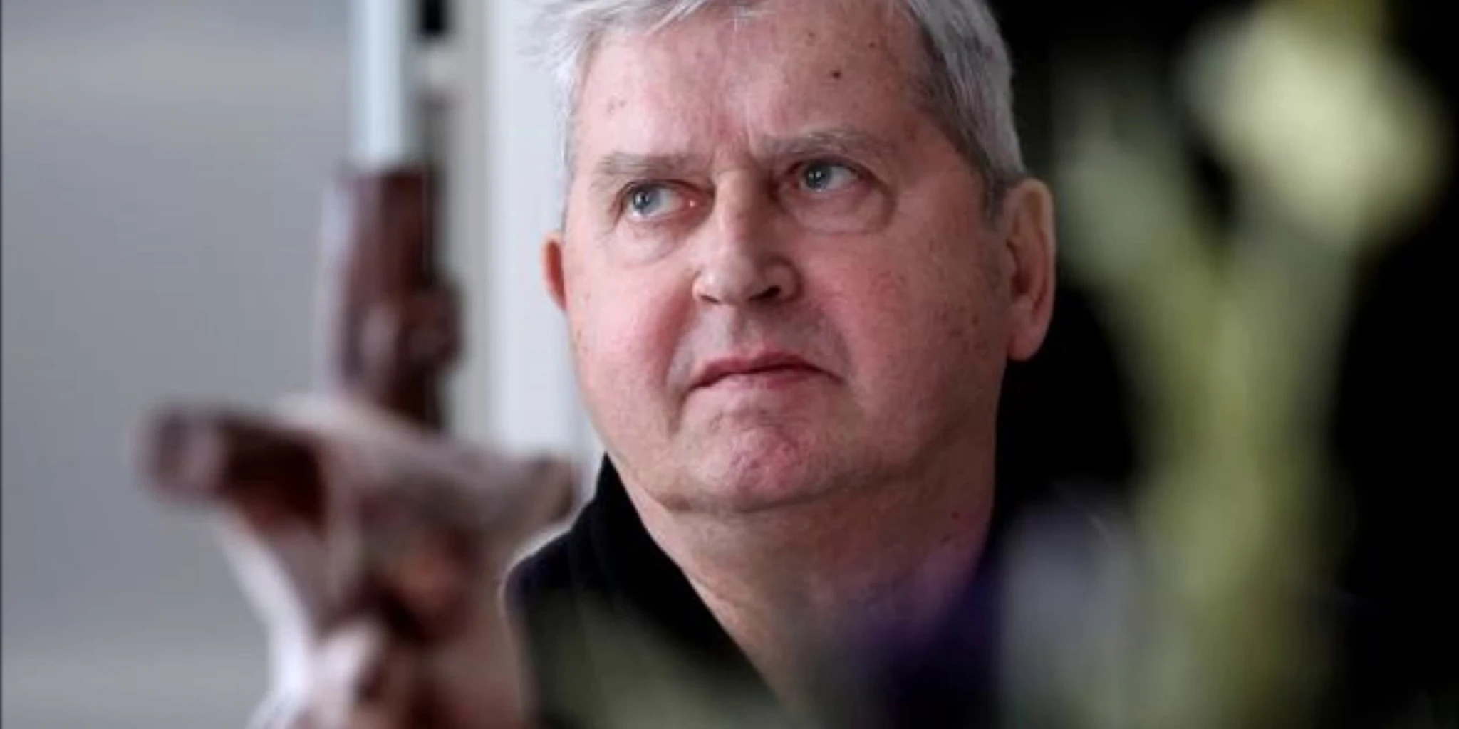 MOLITE S NAMA Ovaj je križni put napisao fra Zvjezdan Linić