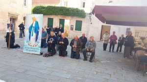 FOTO Ovako su muškarci diljem Hrvatske molili krunicu prve subote u svibnju