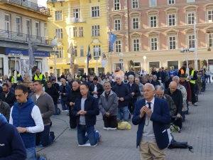 FOTO Ovako su muškarci diljem Hrvatske molili krunicu prve subote u svibnju