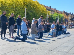 FOTO Ovako su muškarci diljem Hrvatske molili krunicu prve subote u svibnju