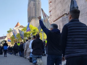 FOTO/VIDEO Prve subote u svibnju održana još jedna javna molitva muškaraca u Zagrebu