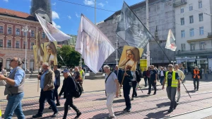 FOTO Održana lipanjska molitva krunice s marijanskom procesijom