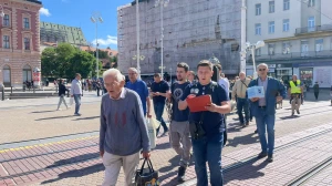 FOTO Održana lipanjska molitva krunice s marijanskom procesijom