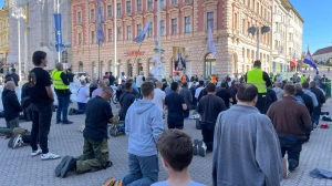 FOTO Održana lipanjska molitva krunice s marijanskom procesijom