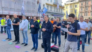 FOTO Održana lipanjska molitva krunice s marijanskom procesijom