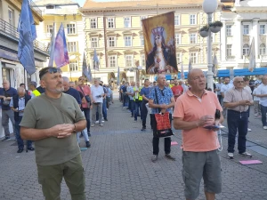 FOTO/VIDEO U Zagrebu održana srpanjska molitva krunice s marijanskom procesijom
