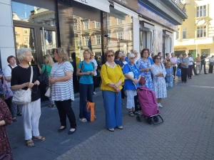 FOTO/VIDEO U Zagrebu održana srpanjska molitva krunice s marijanskom procesijom