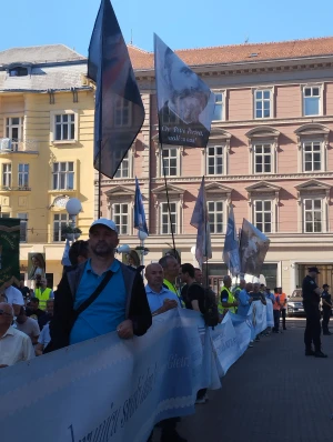 FOTO/VIDEO U Zagrebu održana srpanjska molitva krunice s marijanskom procesijom